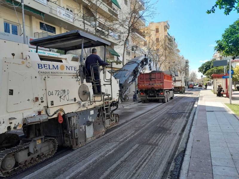 Συνεχίζεται η ασφαλτόστρωση - Κλειστή και σήμερα η Αριστομένους