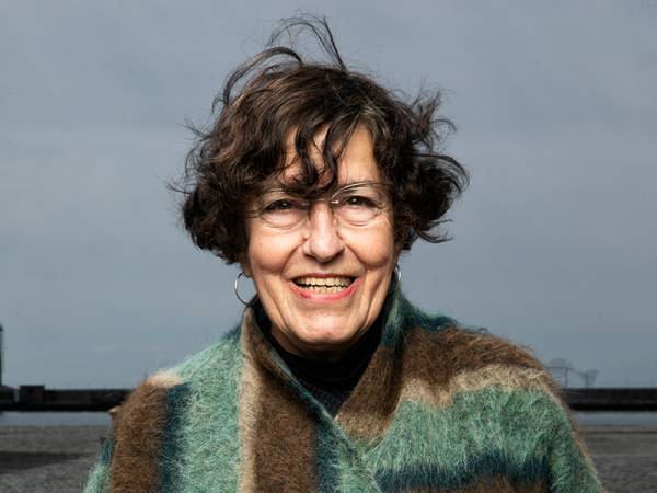 Η Κλεώνη Φλέσσα στην «Ε» για το νέο της φιλμ «Ο παππούς μου Παπαφλέσσας»