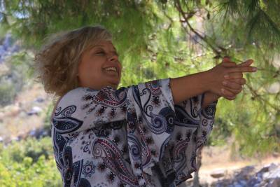 Η Χριστίνα Δίμιζα στην “Ε”: Η μαγεία των παραμυθιών και η ψυχαγωγία των παιδιών