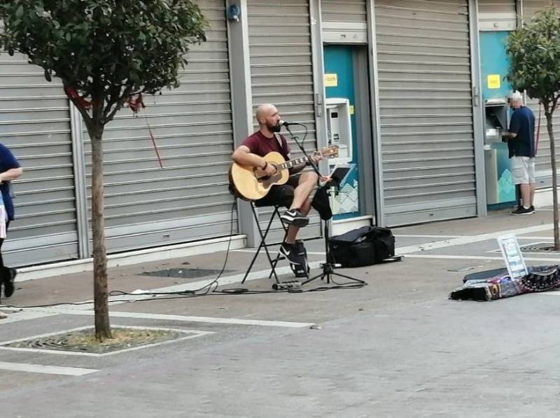 Οι μουσικοί των δρόμων