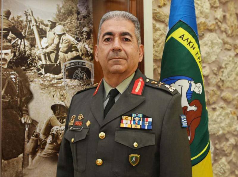 Ο Διοικητής ΑΣΔΥΣ Αντιστράτηγος Δημήτριος Βακεντής στην Καλαμάτα