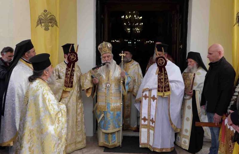 Ο Μητροπολίτης Μονεμβασίας &amp; Σπάρτης Ευστάθιος στον Αγιο Αθανάσιο Βαλύρας