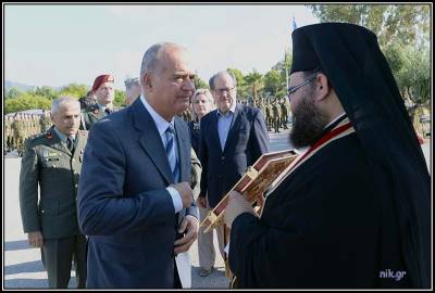 Λαμπρόπουλος: «10 λόγοι για να μην φύγει το στρατόπεδο από την Καλαμάτα»