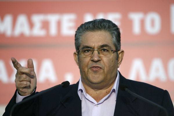 Κουτσούμπας από Τρόπαια: "Πραγματική ελάφρυνση χρέους για το λαό θα σήμαινε να δοθούν πίσω οι μισθοί και τα δώρα που κόπηκαν"