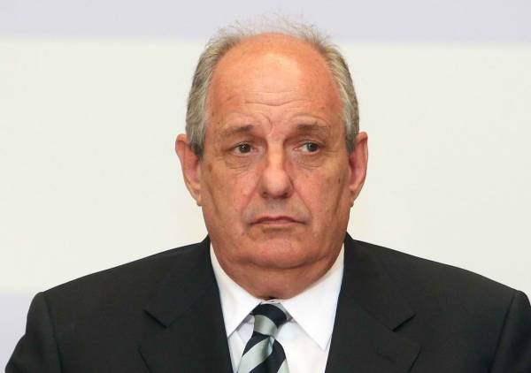 Ο δήμαρχος Σπάρτης απαγόρευσε στον Τέρενς Κουΐκ να καταθέσει στεφάνι