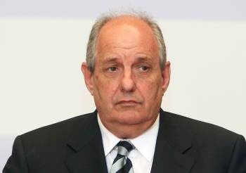 Ο δήμαρχος Σπάρτης απαγόρευσε στον Τέρενς Κουΐκ να καταθέσει στεφάνι