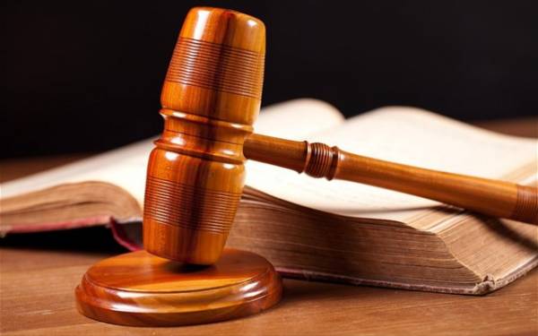 Ερήμην 3 χρόνια για κλοπή στη Σπερχογεία