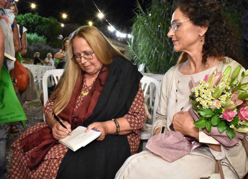 Παρουσιάστηκε το βιβλίο της Μαρίζας Κωχ στην Κυπαρισσία