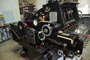 Μόνο κάρτες τυπώνουν οι υποψήφιοι σύμβουλοι