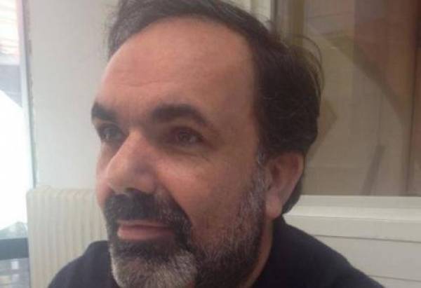 Το &quot;τελευταίο αντίο&quot; στον δημοσιογράφο Γ. Ανανδρανιστάκη - Στην κηδεία και ο Τσίπρας