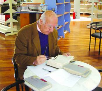 Ο Παναγής Κουμάντος οδοιπορεί "Στα βήματα του Ιωσήφ Βαλέστ"