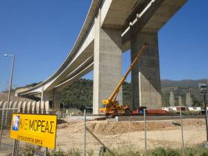 Σύσκεψη στο Υποδομών για τους δρόμους της Μεσσηνίας