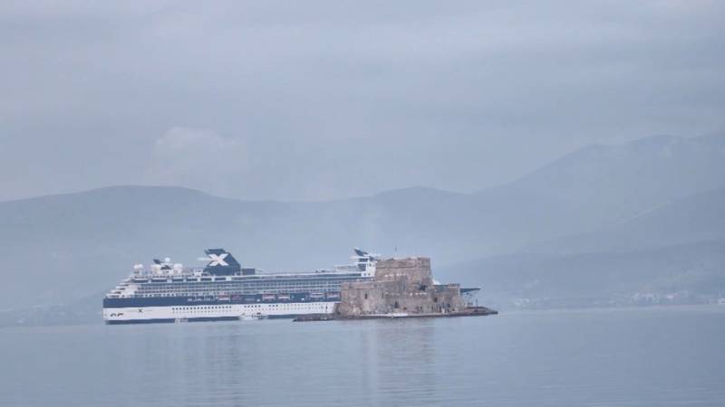 Στο Ναύπλιο το κρουαζιερόπλοιο Celebrity Infinity (βίντεο)