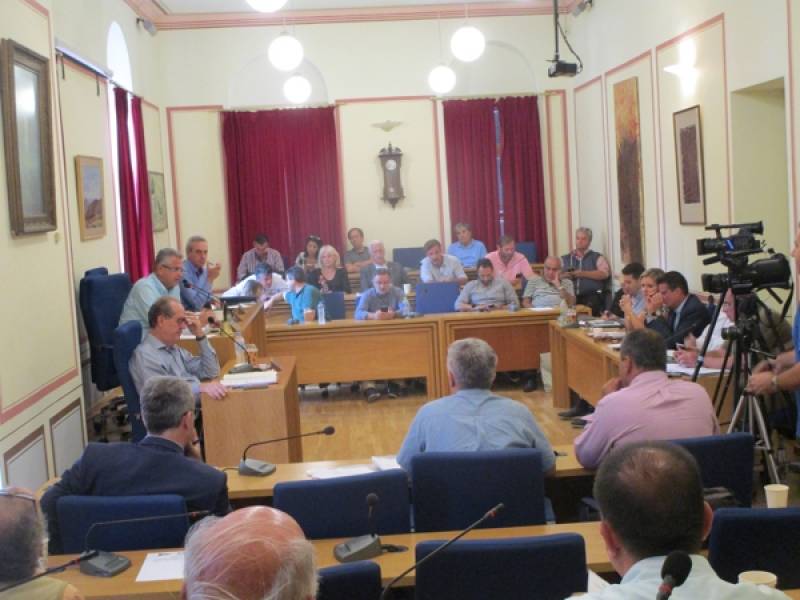 Συνεργασίες ή συνδιαλλαγές;