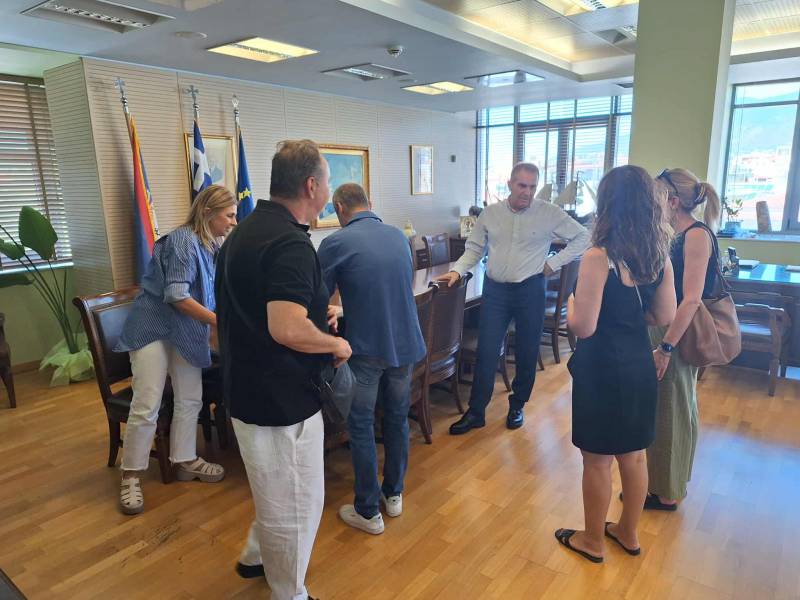 Δήμος Καλαμάτας: Δόθηκαν στα σχολεία οι υπολογιστές και οι εκτυπωτές