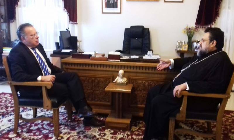 Στον μητροπολίτη Μεσσηνίας ο Γιώργος Κουμουτσάκος