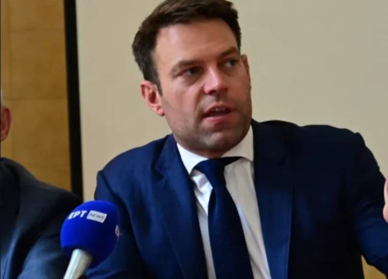 Κασσελάκης: «Έδωσε ή όχι ο ίδιος ο κ. Μητσοτάκης προσωπικά εντολή για μπάζωμα στα Τέμπη;»