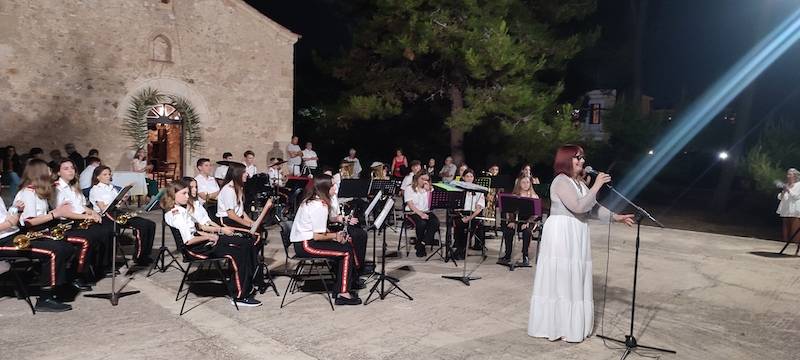 Λαμπρός εορτασμός στην Παναγία Βλαχέρνας