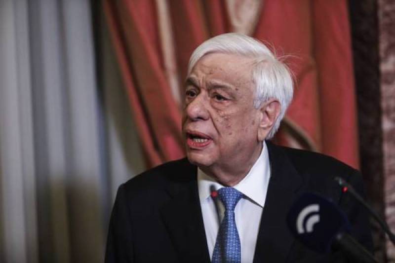 Ο Προκόπης Παυλόπουλος συνεχάρη το γενναίο δήμαρχο Φοινικαίων Χρήστο Κίτσο