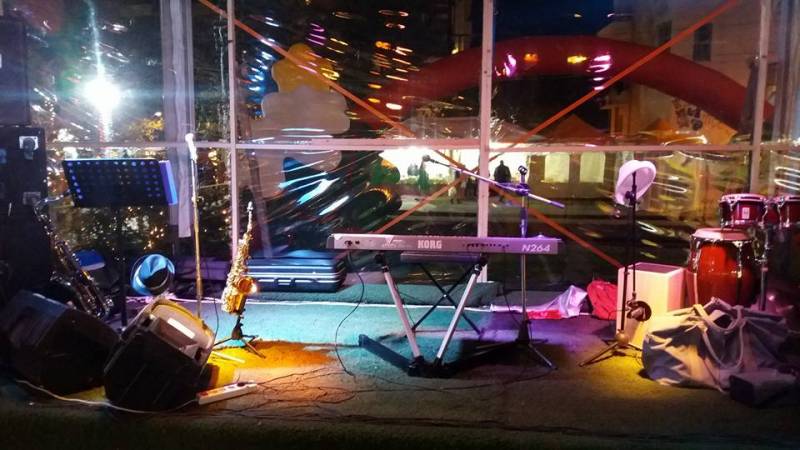 Καραόκι και stand up comedy στο “Μαγικό Σταθμό” στην Καλαμάτα