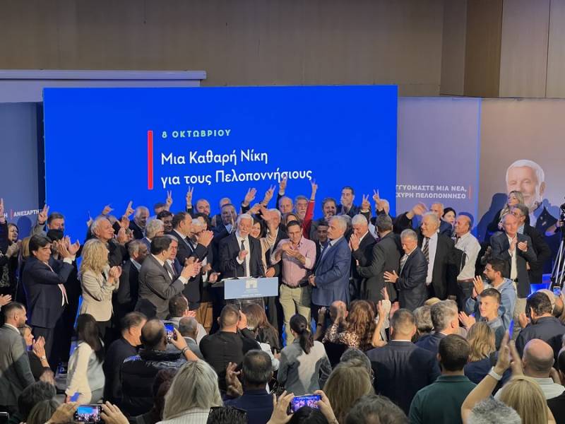 "Ισχυρή εντολή την Κυριακή" ζήτησε ο Πέτρος Τατούλης από την Τρίπολη