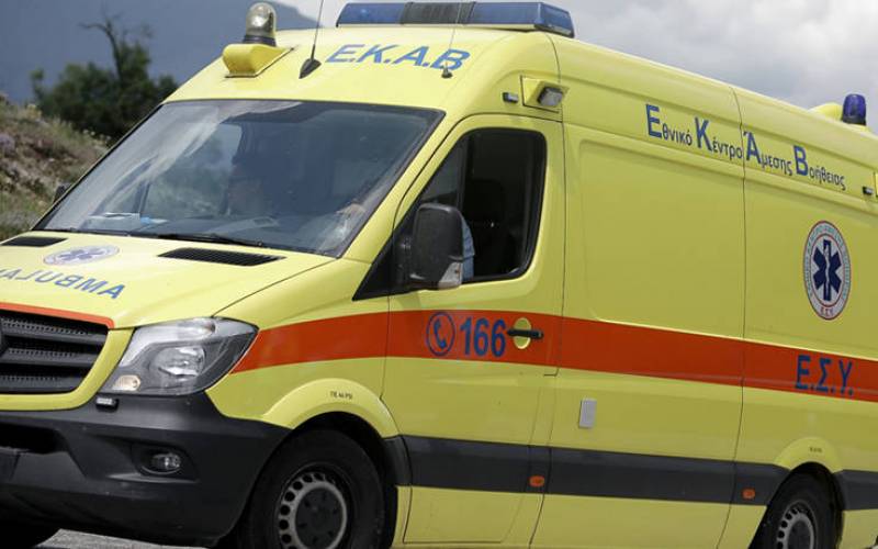 Τραγικές ελλείψεις στο ΕΚΑΒ Ηλείας - Χωρίς ασύρματο εδώ και δέκα μήνες