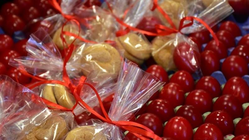 Ανακοινώνονται σήμερα το «Πασχαλινό καλάθι» και το «Καλάθι των νονών»