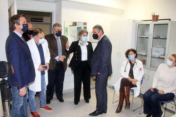 Κλίμα αισιοδοξίας στην έναρξη των εμβολιασμών στο Νοσοκομείο Καλαμάτας (βίντεο)