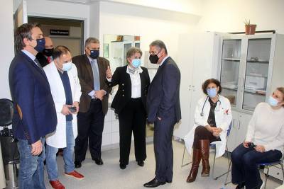 Κλίμα αισιοδοξίας στην έναρξη των εμβολιασμών στο Νοσοκομείο Καλαμάτας (βίντεο)