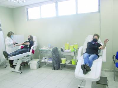 Συγκεντρώθηκαν 27 φιάλες στην αιμοδοσία του Κέντρου Υγείας Καλαμάτας (βίντεo)