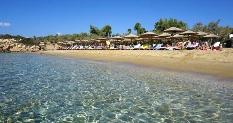 ΔΥΠΑ: Ξεκινούν αύριο οι αιτήσεις για 300.000 επιταγές κοινωνικού τουρισμού