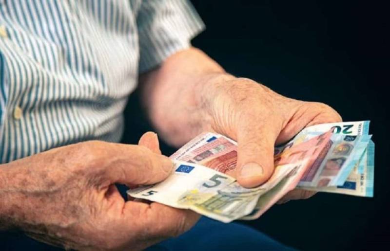 Πάνω από 2,5 εκατ. οι συνταξιούχοι – Στα 1.182 η μέση σύνταξη (Βίντεο)