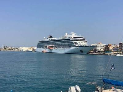 Το κρουαζιερόπλοιο “Viking Venus” με 167 επιβάτες στην Καλαμάτα