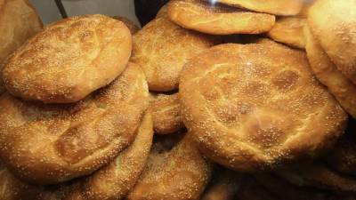 Καθαρά Δευτέρα: «Τσιμπημένη» η τιμή της λαγάνας - «Φωτιά» το Σαρακοστιανό τραπέζι (βίντεο)