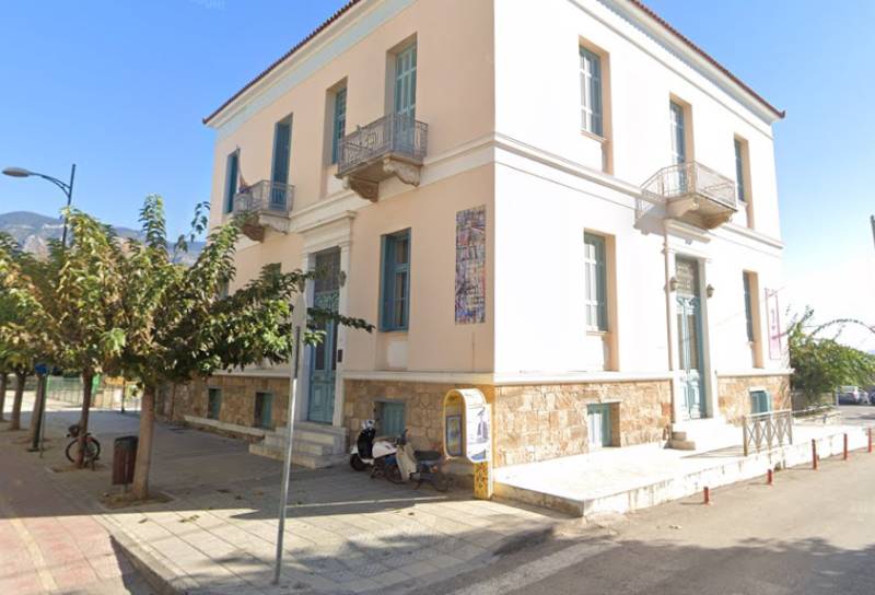 Επετειακή έκθεση από το Εικαστικό Εργαστήρι του Δήμου Καλαμάτας