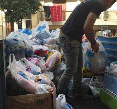 Βοήθεια για τους πρόσφυγες από τις γυναίκες της Κυπαρισσίας