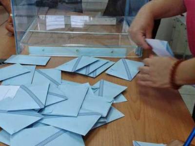 Παζάρια για τον νέο εκλογικό νόμο στην αυτοδιοίκηση