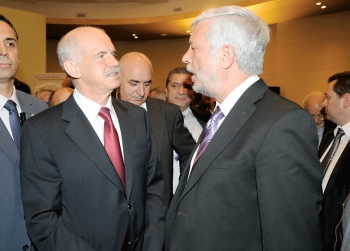 Κυβερνητική αισιοδοξία - Επιφυλάξεις Σαμαρά: Αντίστροφη μέτρηση για τον "Καλλικράτη"