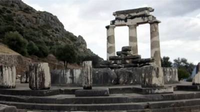 Δελφοί: Τουρίστες μπούκαραν στον αρχαιολογικό χώρο και έκλεψαν αρχαία πέτρα