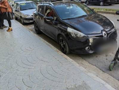 Καταγγελία για παράνομο παρκάρισμα