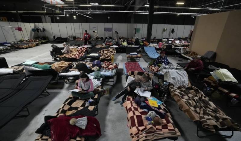 Πόλεμος στην Ουκρανία: Ξεπέρασαν τα 3 εκατ. οι πρόσφυγες