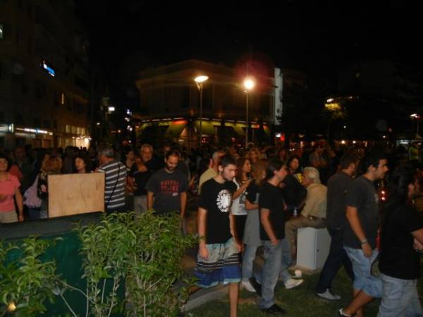 Σε εξέλιξη αντιφασιστική συγκέντρωση στην Καλαμάτα (βίντεο)