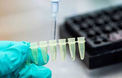 Μόσιαλος: Οι δύο προϋποθέσεις για τα επικαιροποιημένα εμβόλια του κορoνοϊού