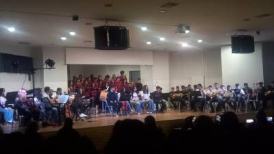 Μουσικό Σχολείο Καλαμάτας: Εξαιρετικό αφιέρωμα σε Μάνο Λοΐζο και Θανάση Παπακωνσταντίνου