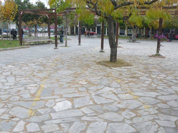 Χάθηκε ο ποδηλατόδρομος στην Όθωνος