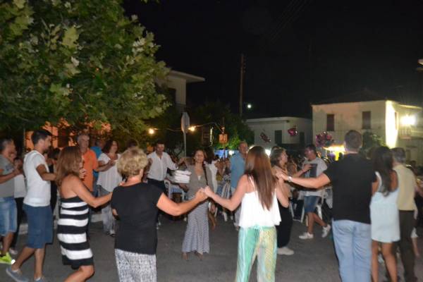 Πλήθος κόσμου στη "Γιορτή Μπάμιας" στους Αρμενιούς Κυπαρισσίας