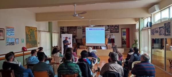 Εκπαίδευση χρήσης απινιδωτή στην Κυπαρισσία