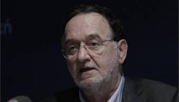 Λαφαζάνης: «Ταφόπετρα δεκαετιών για την Αριστερά μία "ταπεινωτική υποταγή"»