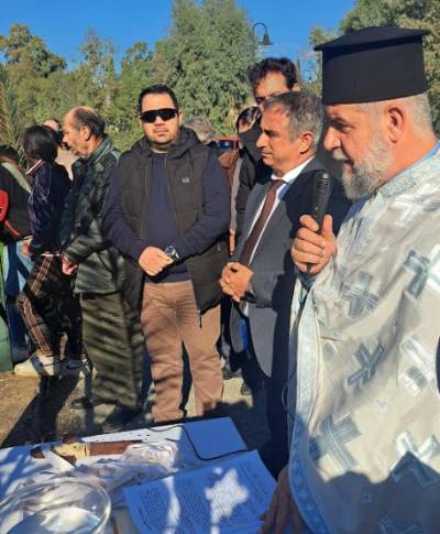 Ο εορτασμός των Θεοφανίων στον Αγιο Φλώρο (βίντεο)