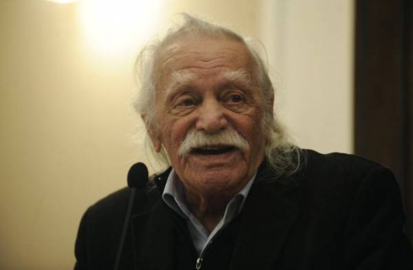 Επίτιμος διδάκτορας στο Πανεπιστήμιο Πελοποννήσου ο Μανώλης Γλέζος